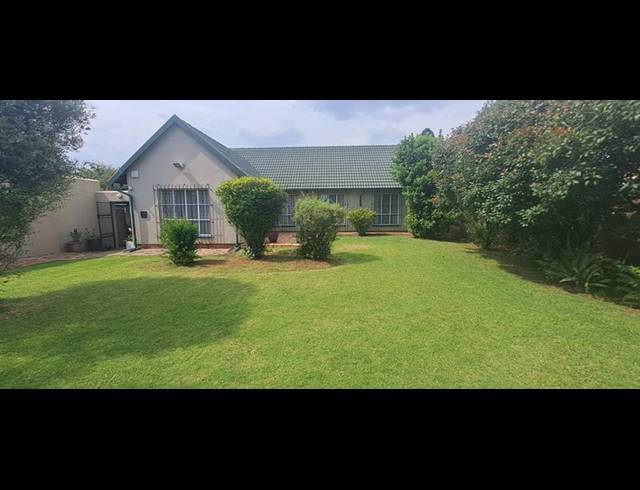 3 BEDROOM HOUSE FOR SALE IN PARKRAND